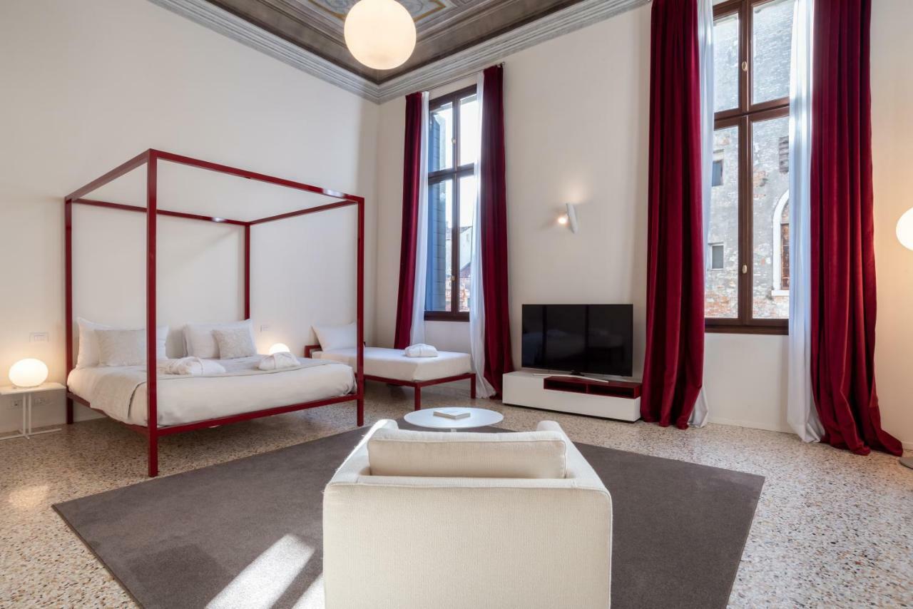 Palazzo Vendramin Costa Apartment Venice Exterior photo