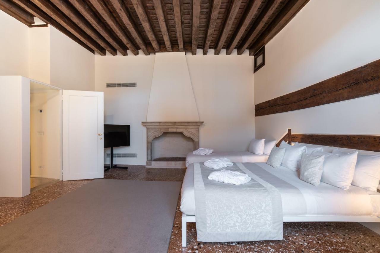 Palazzo Vendramin Costa Apartment Venice Exterior photo