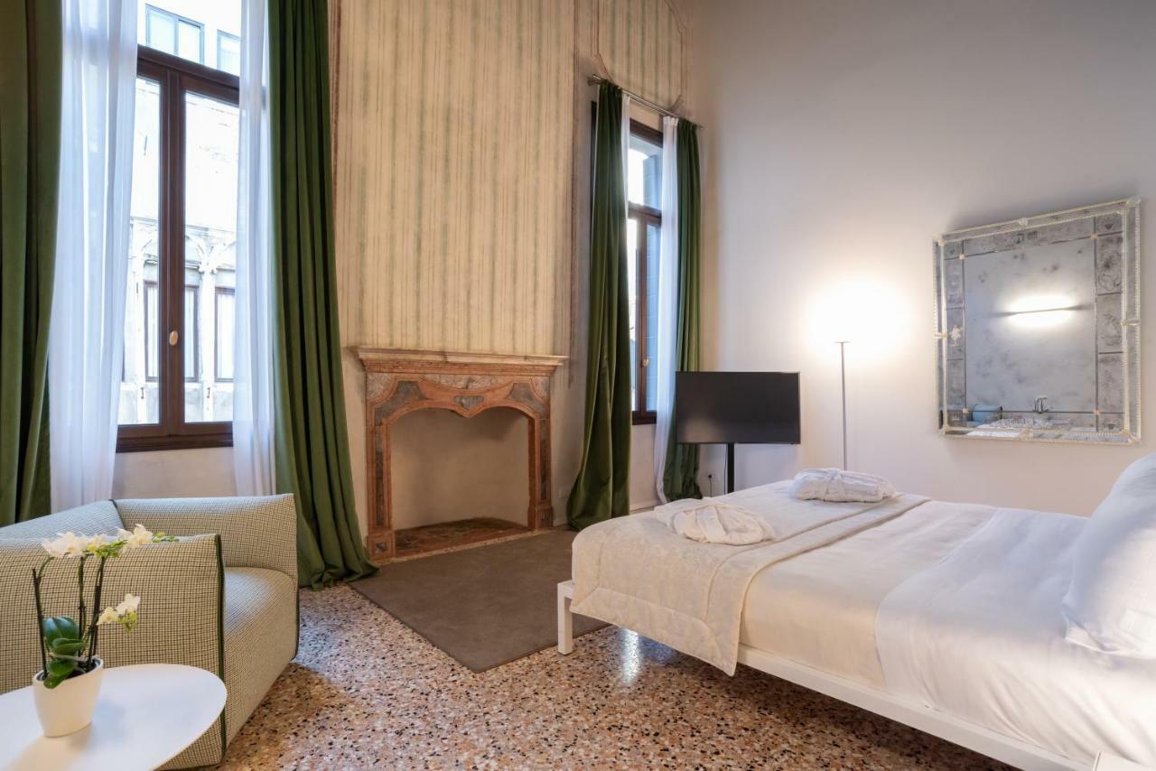 Palazzo Vendramin Costa Apartment Venice Exterior photo